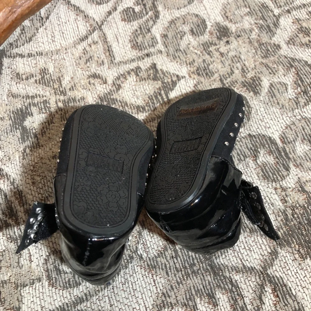 Stuart Weitzman Formal Black Studded Infant Shoes with Bow
